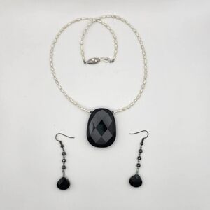 Black Faceted Pendant Necklace and Earrings Set - Women Jewelry